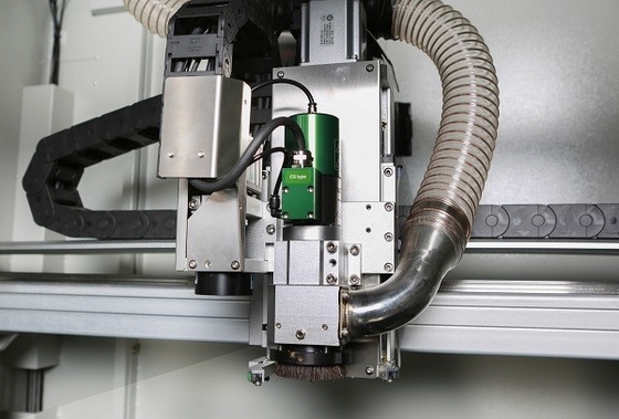 Genitec Vision ayudó al cortador del tablero del PWB de la detección de la herramienta de la cortadora del laser del PWB que molía para SMT GAM330