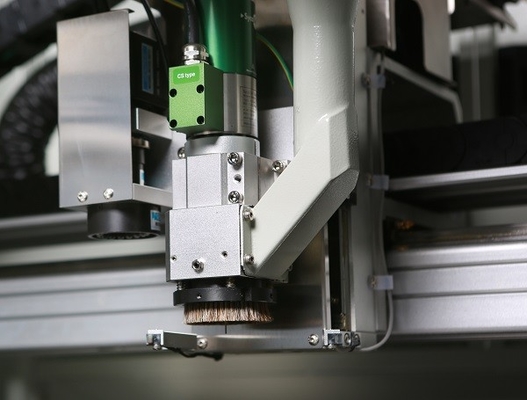 La herramienta auto de Genitec cambia la cortadora del PWB de 60000 RPM con el colector de polvo GAM380AT